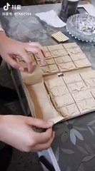 Découvrez cette pochette à plusieurs compartiments