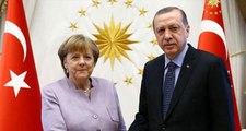 Cumhurbaşkanı Erdoğan'dan peş peşe kritik Libya görüşmeleri! Merkel ile telefonda görüştü
