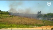 Incêndio atinge área próxima a casas de Retiro do Congo, em Vila Velha