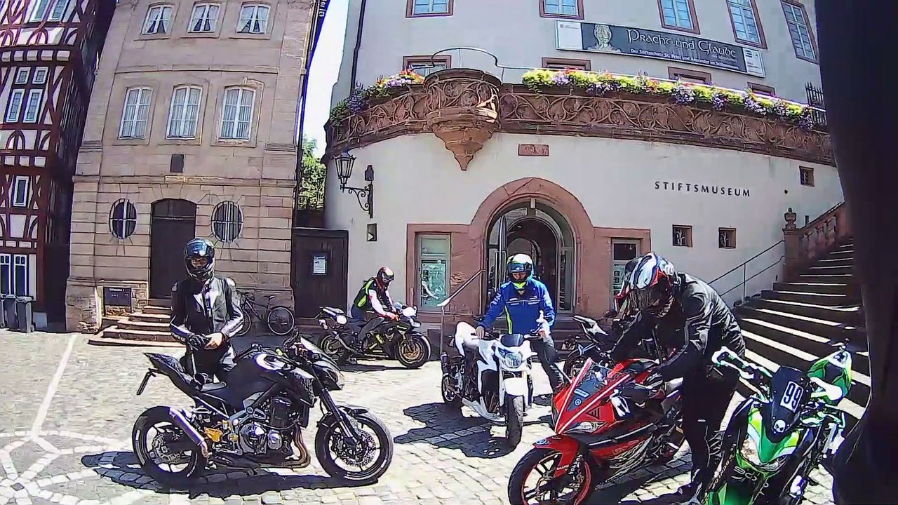 Curve Writer - Biker Hochzeit