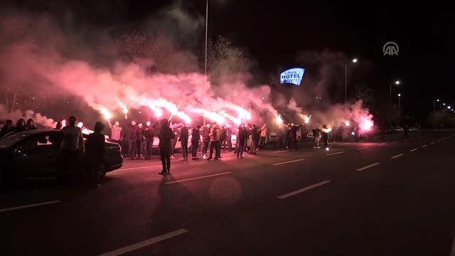 Teknik Direktör Robert Prosinecki'ye Kayseri'de coşkulu karşılama