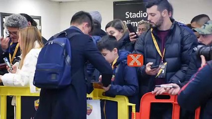 Cengiz Ünder imza dağıttı