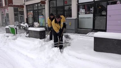 Gürpınar'da eğitime kar engeli