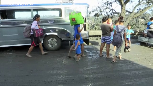 На Филиппинах проснулся вулкан Таал, объявлена эвакуация населения