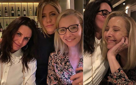 FRIENDS Trio Jennifer Aniston, Courteney Cox, Lisa Kudrow Reunite For A Girls’ Night, And We Couldn’t Be More Excited