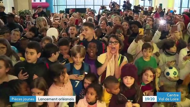Orléans: Lancement de l'opération Pièces jaunes avec Didier Deschamps et Brigitte Macron