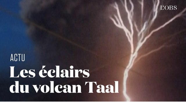 Autour du volcan Taal en éruption, des éclairs zèbrent le ciel des Philippines