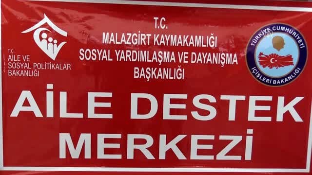 Beyaz Kuğu Projesi yle genç kızların gelinlik hayali gerçekleştiriliyor