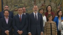 Los ministros del nuevo Gobierno prometen sus cargos ante el rey