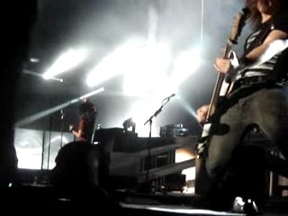 Bercy 16/10/07 : Georg " Wo sind eure hande"