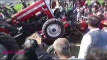 Powertrac demo k beech m aya Massey stant  krne or फिर stant के चक्कर में new  टैकटर को फोड डाला 