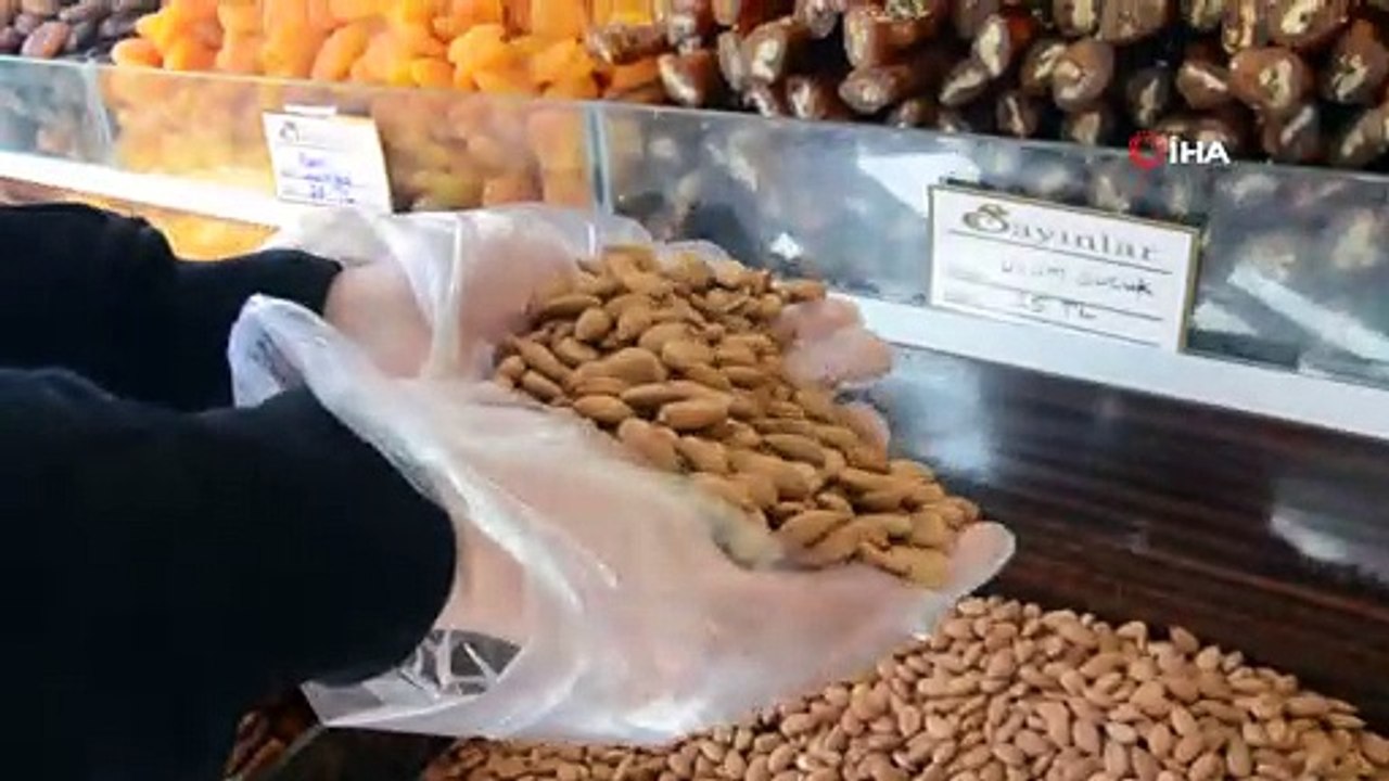 Kayısı çekirdeği, ABD’nin bademine rakip oldu