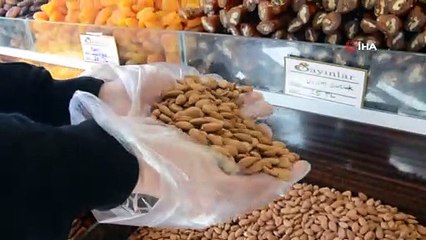 Kayısı çekirdeği, ABD’nin bademine rakip oldu