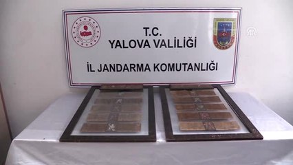 Tarihi el yazması eserleri jandarmaya satmaya çalıştılar