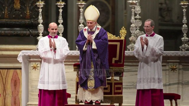 Papa i pensionuar kundër martesës së priftërinjve