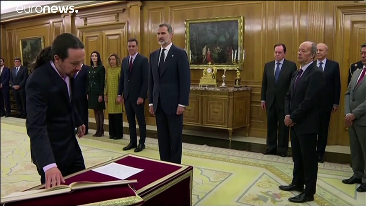"Von den Frauen lernen" - Spaniens neue Regierung vereidigt