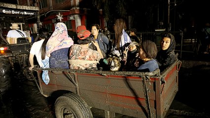 Philippines volcano eruption forces thousands to flee