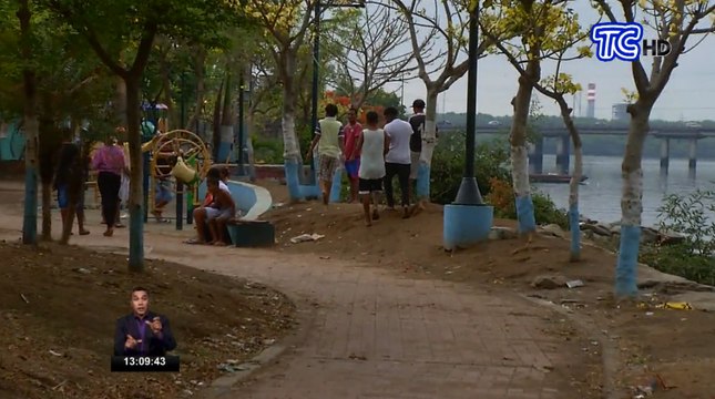 Cadáver fue encontrado flotando en el estero salado de Guayaquil