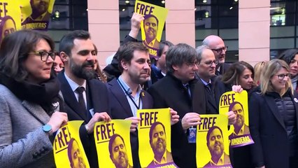 Líder independentista catalán logra llevar su causa al corazón de Europa