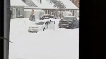 Démarre ta voiture dans 1m de neige et termine dans le 4x4 derrière