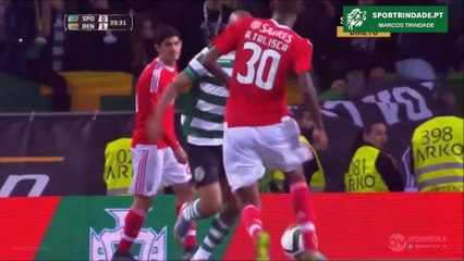 Várias agressões de jogadores do Benfica a jogadores do Sporting