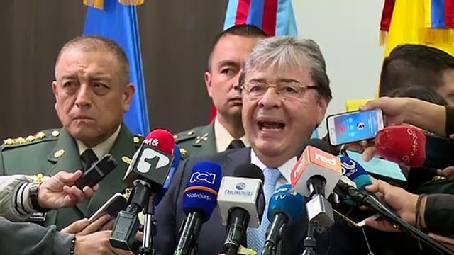 Gobierno de Colombia se desmarca de escándalo por escuchas ilegales de militares