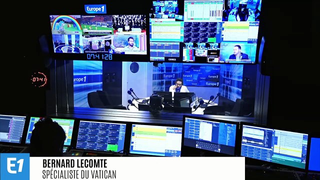 Il y a un vrai problème de pouvoir qui se pose au Vatican : le livre de Benoit XVI secoue l'Eglise