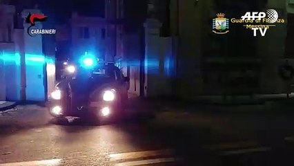 Скачать видео: Decenas de detenciones antimafia en Italia por fraude con fondos de la UE