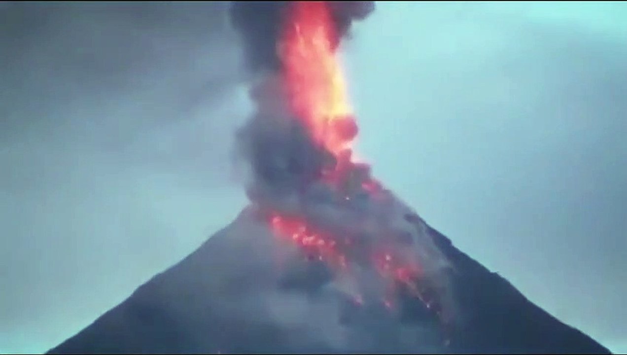 Taal Volcano Eruption jan 12 2020- video compilation