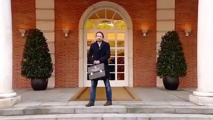 Download Video: Chulería y mala educación de Pablo Iglesias a su llegada al Consejo de Ministros