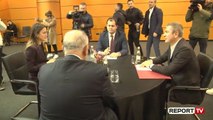 Report TV - Opozita dhe mazhoranca ulen bashkë në tryezën e Reformës Zgjedhore