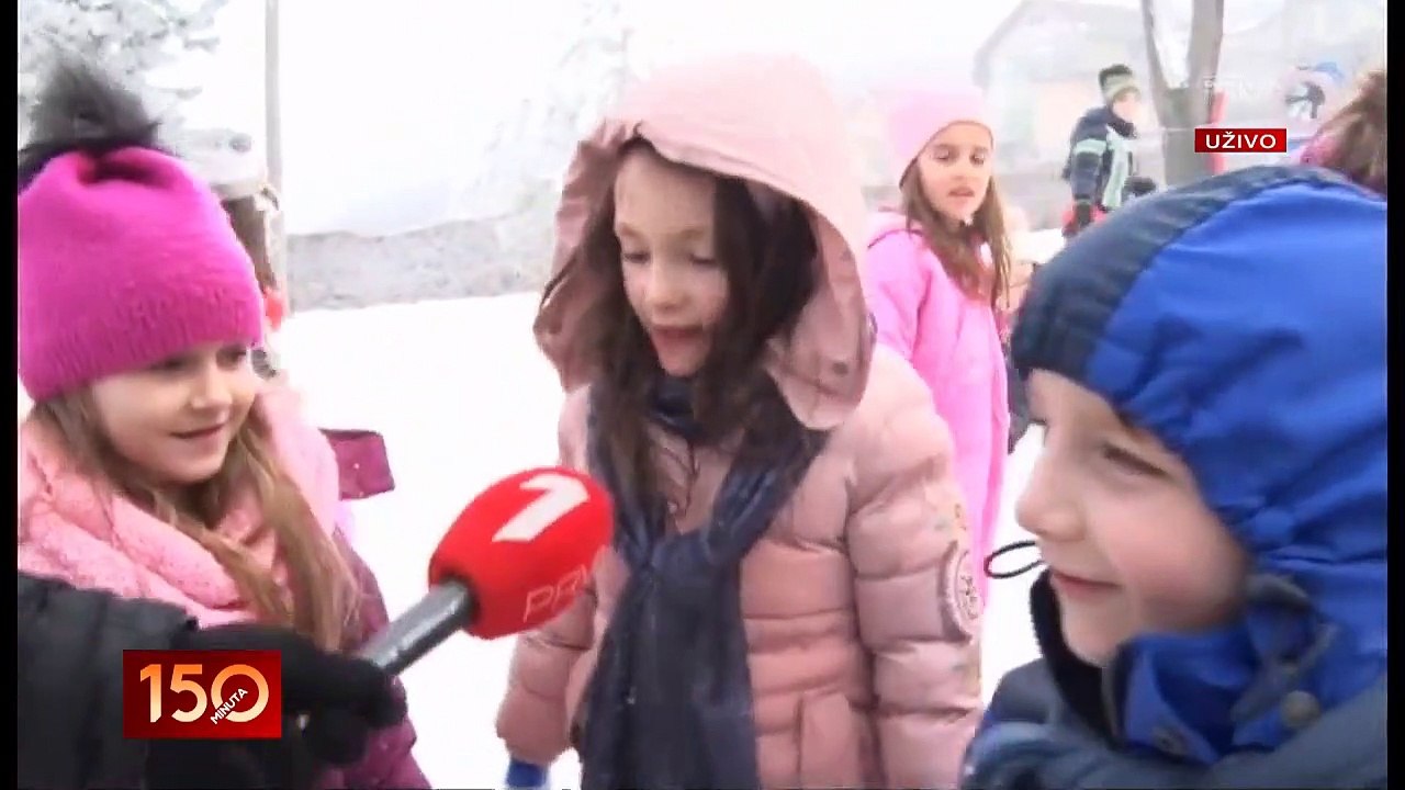 KOD PALME NEMA ŠTA NEMA: Već je poznato da Jagodina ima izlaz na more a sad je dobila i pravu pravcatu SKI STAZU!