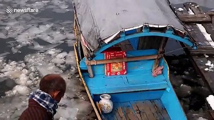 Weather improves in Indian Kashmir following lethal blizzards