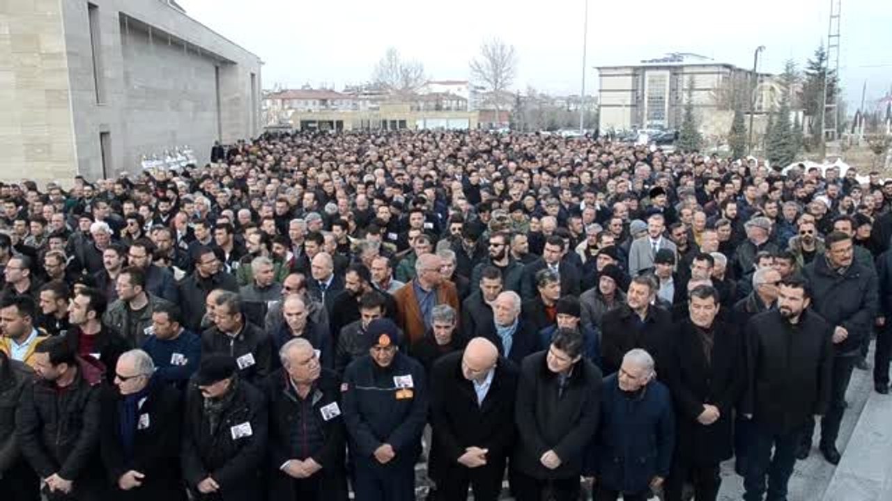 Hayırsever iş insanı Babaoğlu toprağa verildi