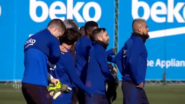 Quique Setién se estrena con su primer entrenamiento con el Barça
