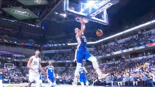 لقطة: كرة سلّة: سيمونز يسجّل سلّة ساحقة فيما سيكسرز يسقط أمام بايسرز