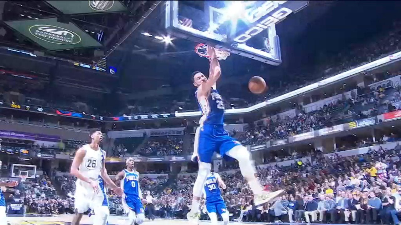 لقطة: كرة سلّة: سيمونز يسجّل سلّة ساحقة فيما سيكسرز يسقط أمام بايسرز