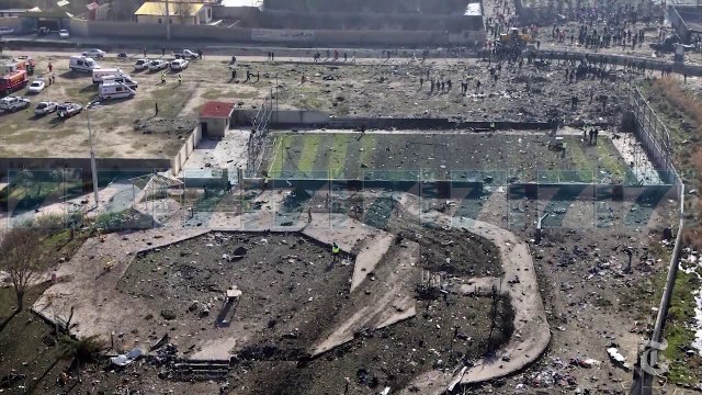 NISIN ARRESTIMET PER RREZIMIN E AVIONIT, VIJOJNE PROTESTAT NE IRAN - News, Lajme - Kanali 7