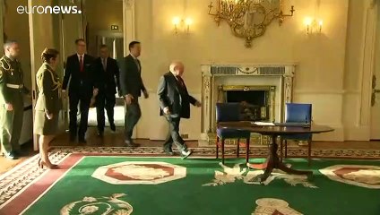 Irlanda a elezioni anticipate l'8 febbraio