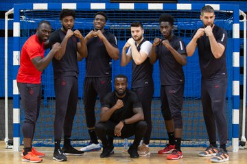 Les Handballeurs s'initient à la boxe