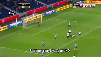 Yacine Brahimi vs Nacional