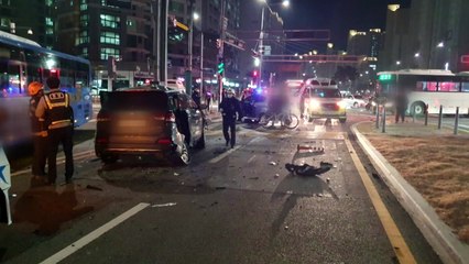 만취운전자 차량 석 대 잇따라 '쾅'...주택가 멧돼지 출몰 / YTN