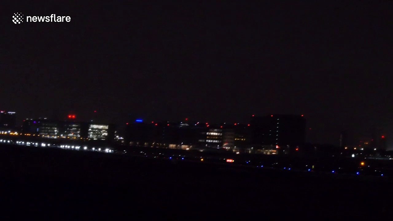 Planes attempt dramatic landings during Storm Brendan at London City Airport