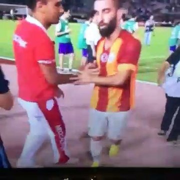 Arda Turan Galatasaray formasını giydi!