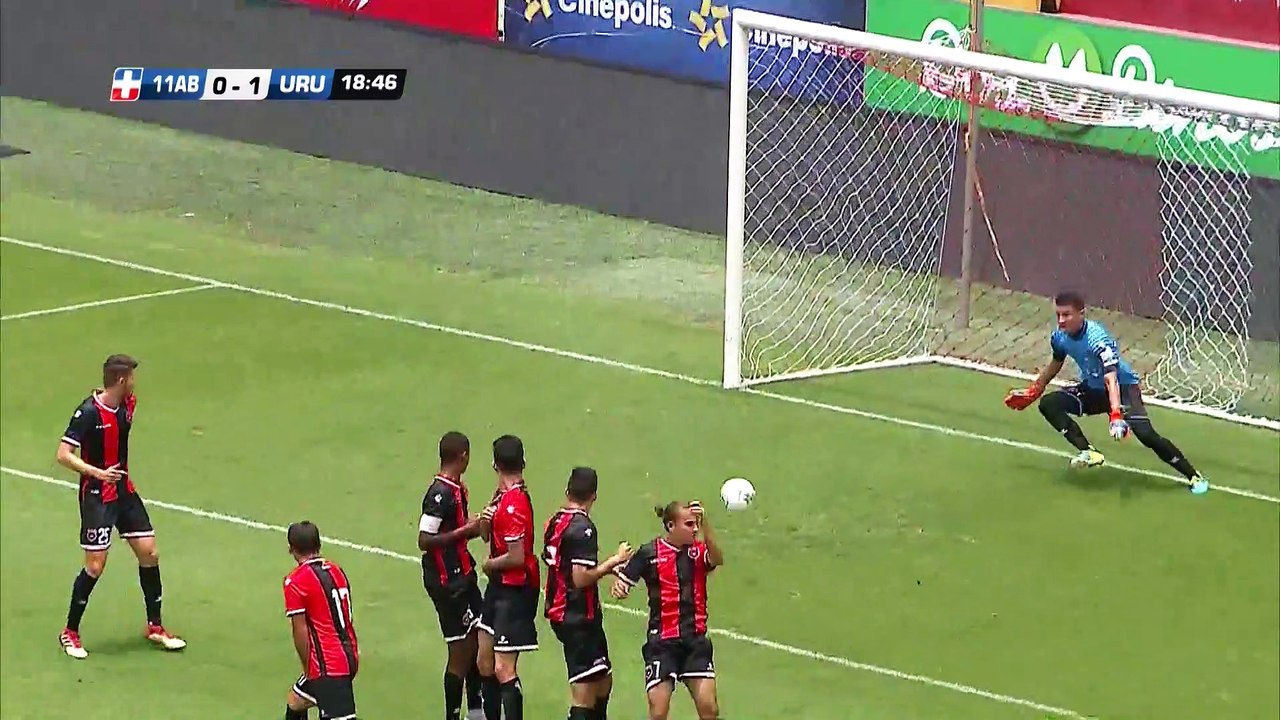 Once de Abril vs. Uruguay