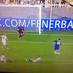 Diego Costa Fenerbahçe defansını ipe dizdi!