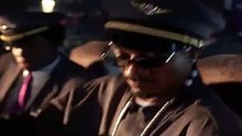 Snoop Dogg pilots the Millenium Falcon sfx