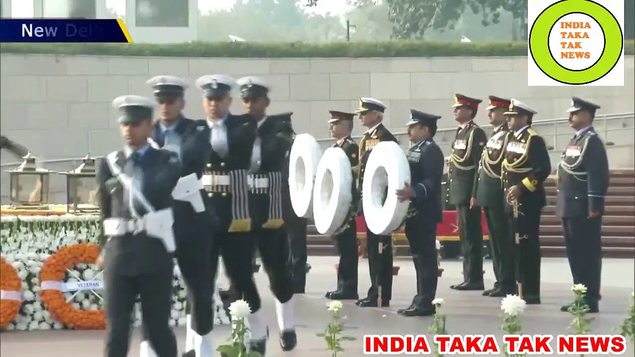 Armed Forces pay tribute at National War Memorial