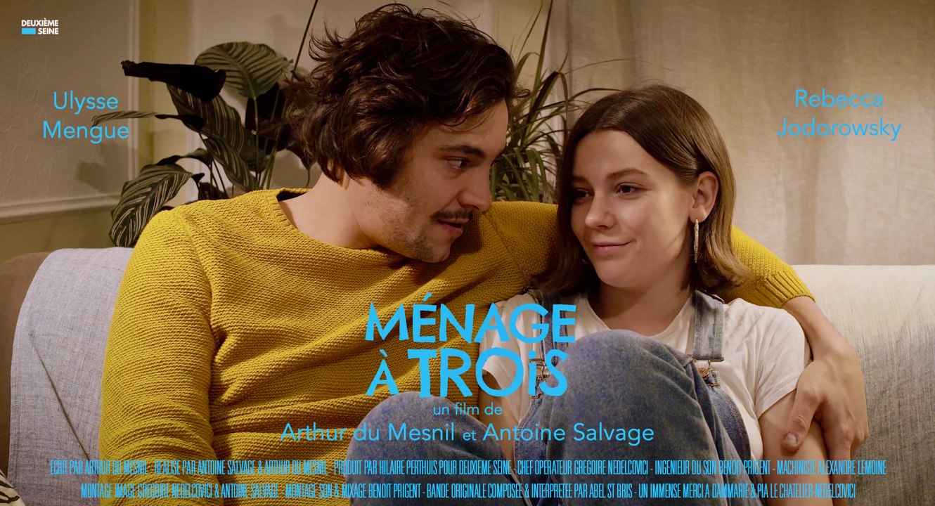 MÉNAGE À TROIS