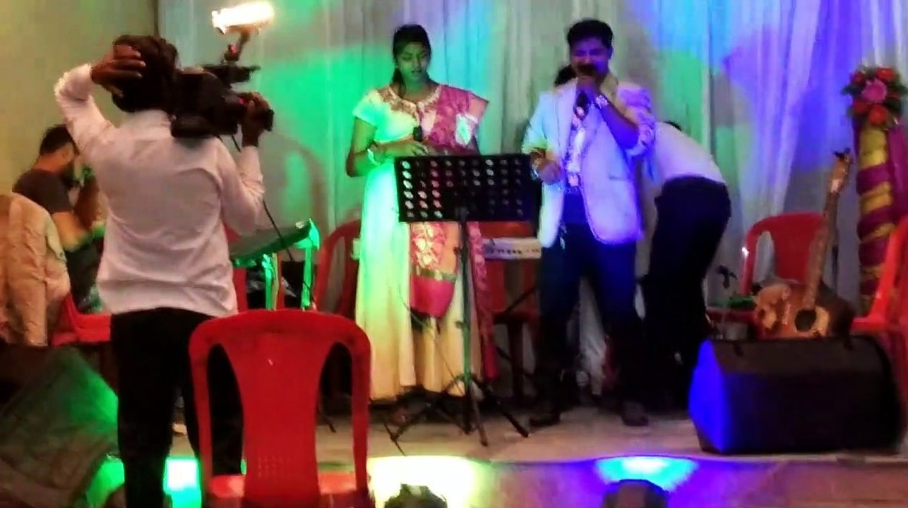 Aawaj do hamko-- --